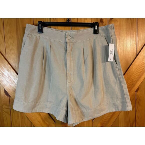 Joie Ladies Pleated Short Size L Rainy Day  Cotton Linen Blend NWT (0424) - Picture 1 of 4